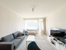 Tervetuloa! Asunto on valoisa ja siellä on lasitettu parveke kaakkoon.