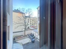 Näkymä sisäpihan suuntaan länteen.