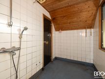 Kylpyhuoneesta joka vaatii remontin-nyt purkaminen aloitettu