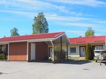 1 +1 autopaikkaa huoneiston edessä