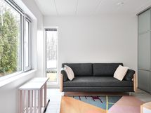 Sisääntulokerroksessa on yksi makuuhuone.