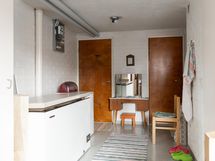 alakerran varastotilaa