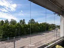 Maisema parvekkeelta.