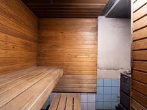 Kellari: Sauna