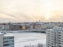 Näkymät Tuomiokirkolle