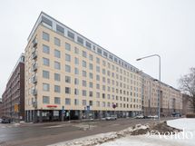 Rakennus Hämeentieltä päin