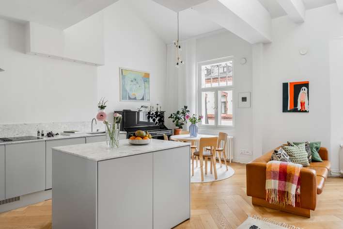 Kerrostalo, 3h, avok, kph, wc (Yj mukaan 3 h+avokeittiö) , 72 m², Eira, Helsinki