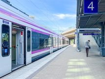 Ilmalan asema on noin 10 minuutin kävelymatkan päässä.