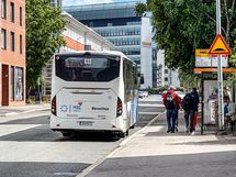 Bussipysäkeille kävelee hetkessä.
