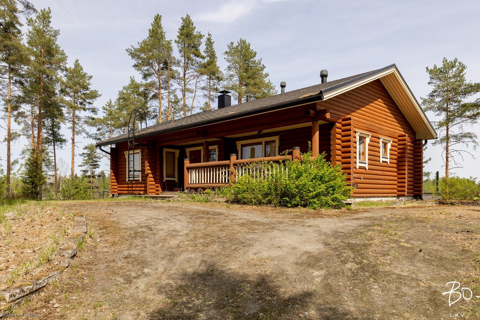 102 m² Mäkirekolantie 52, 17800 Kuhmoinen Oh, k, rt, 1-2mh, kph/s, wc, khh,  lasitettu terassi ja rantasauna – Oikotie 17234446 – SKVL