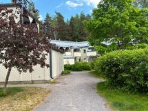 Käynti sisäpihalle