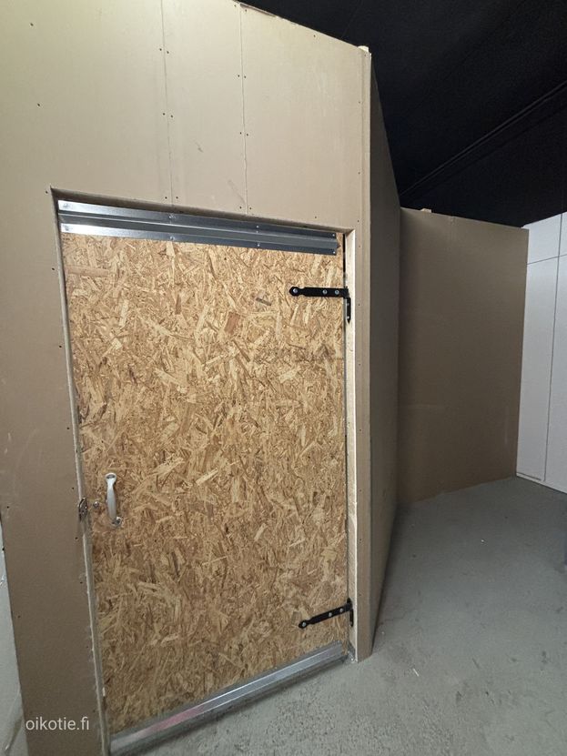 Business premises image