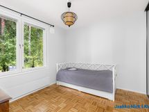 Toinen makuuhuone
