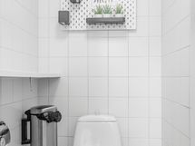 Tilassa 2 erillistä wc:tä