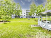taloyhtiön sisäpiha