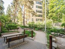 sisäpihan leikkipaikka