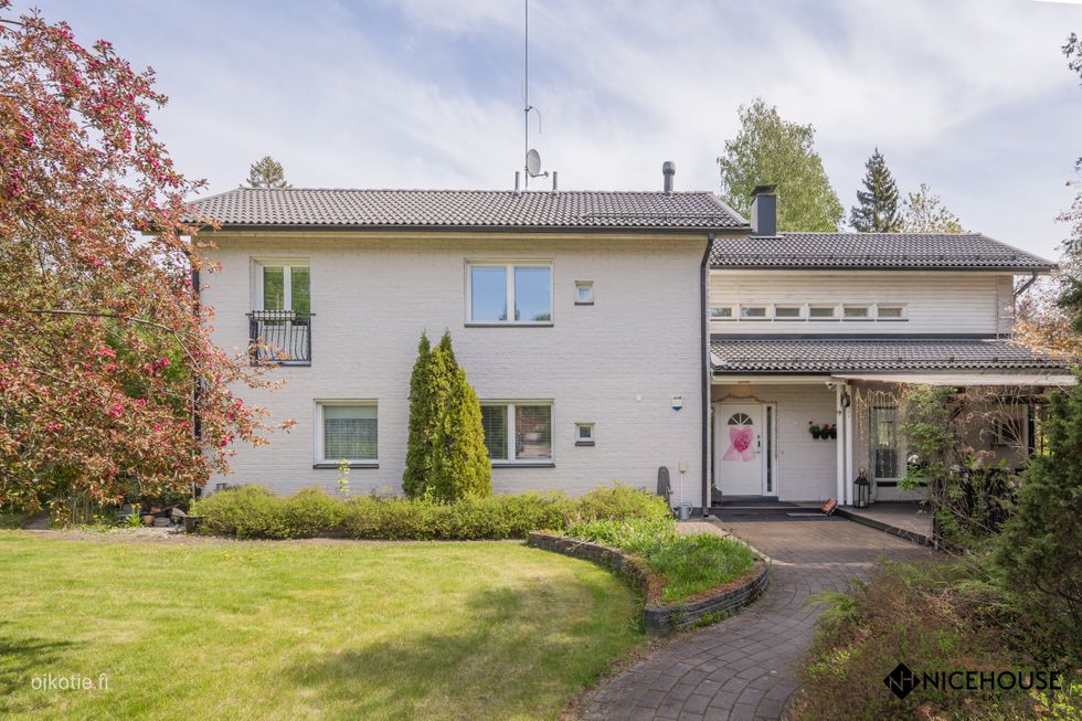 Tervetuloa Teeritie 20 a Vantaa upeaan kiinteistöön!