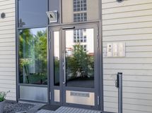 pääsisäänkäynti sisäpihalla