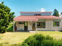 Julkisivu sisäpihan puolelta