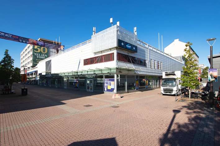 Liiketila, 2 500 m², Karhunpää, Pori