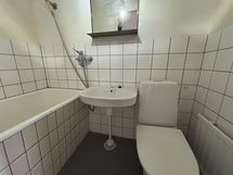 Pesuhuone/wc