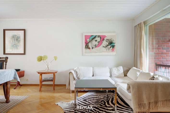 Paritalo, 6h, k, 2*kph, s, erill. wc, khh, varasto, parveke, piha, 205,3/228,0 m², Laaksolahti – pohled 3