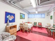 Taloyhtiön kerhohuone.