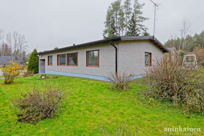 Omakotitalo, 4h+k+wc+s+kph+th+tekn.tila at+varasto, 116/160 m², Säästökallio, Aura