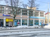 S-market palvelee tien päässä 24h.