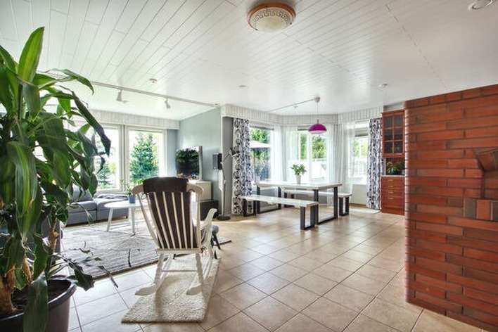 Omakotitalo, 5h, k, khh, kp, s, 3xwc, 177/240 m², Kaavi - Näkymä 2