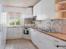 Työskentelytilaa on runsaasti.