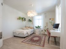 Yläkerran makuuhuone