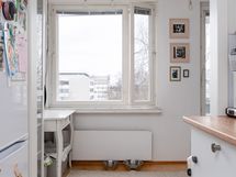 Remontoitu keittiö