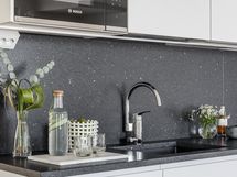 Lähikuva tämän asunnon keittiöstä.