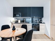 Keittiöstä löytyy kaikki tarpeellinen