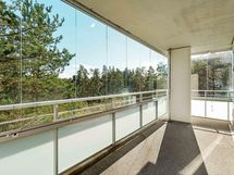 Parveke on todella tilava!