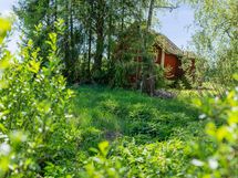 Tontilla purettava asuinrakennus