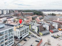 ilmakuva, meren rantaan lyhyt matka