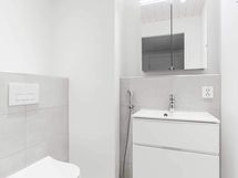 Valokuva kodista B 29 - erillis-wc
