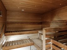 Uima-altaan sauna