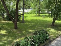 Vehreä sisäpiha, näkymät parvekkeelta