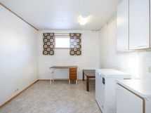 Erillinen huoneisto / varasto