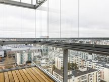 Kerhohuoneen parveke