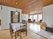 Ruokatila / olohuone yhdistelmä