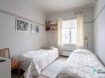 majoituspuolen makuuhuone 1