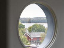 Näkymä saunan ikkunasta