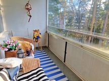 Lasitettu parveke etelään