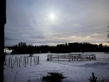 Myyjän omia kuvia eri vuorokauden, vuodenajan mukaan.