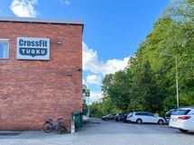 Kodin vieressä liikuntakeskus Alfa ja crossfit.