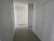 Eteinen